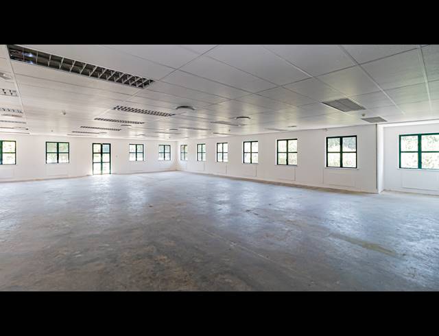 1,928M² OFFICE TO LET IN HYDE PARK